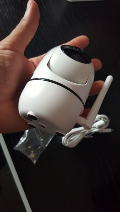 Camera with Smooth Tracking Movement, 1080p HD Wireless Internet Support for Android, iOS, and iPhone64286235196418124