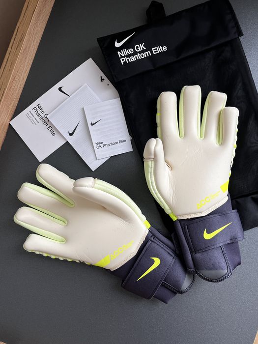 Nike GK Phantom Elite оригінал воротарські рукавиці дитячі розмір 6 нові CN6724-701
