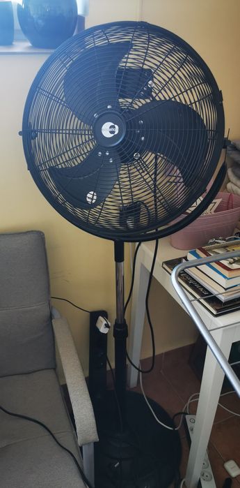 Wentylator podłogowy stojący czarny Equation duża moc 120 W
