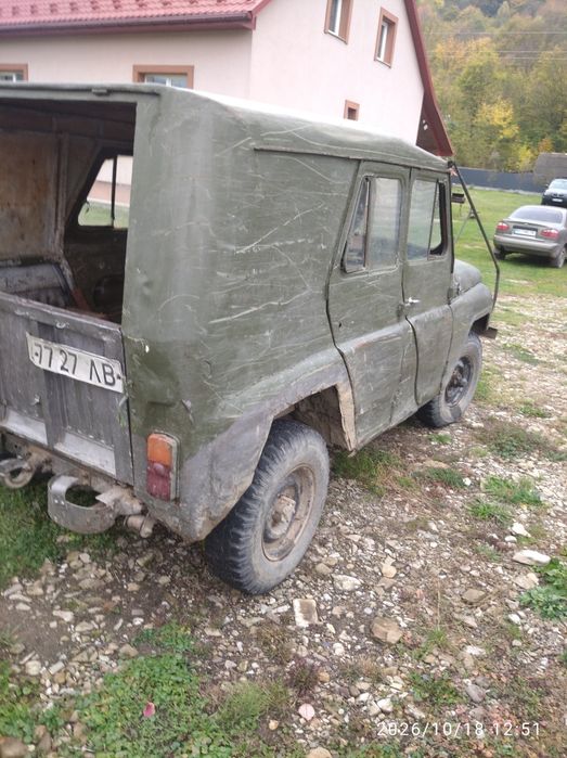 УАЗ 469, на ходу. З документами.Залізний дах.