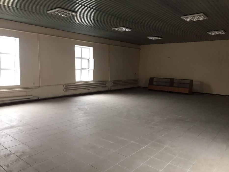 Здам в оренду комерційне приміщення площа 350м2 з розширенням до 500м2
