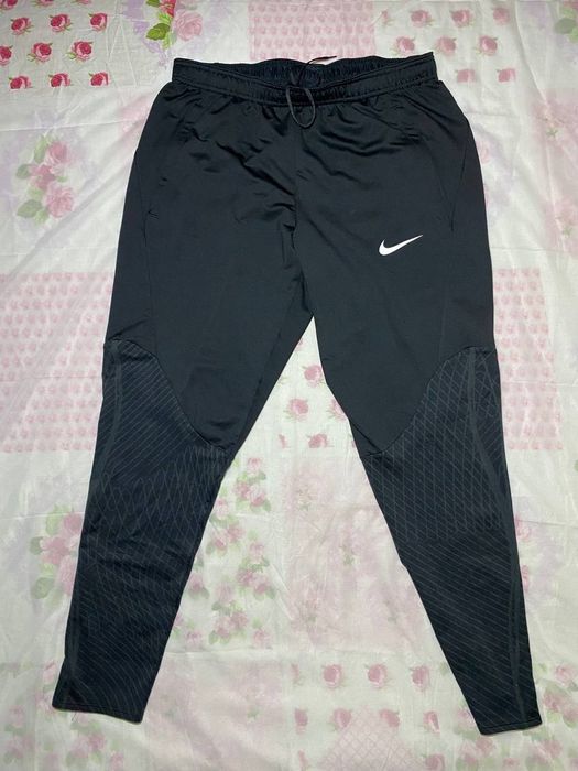 Спортивні тренувальні штани Nike dri fit strike