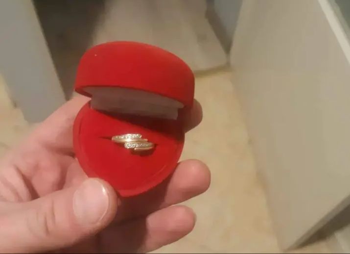 Okazja Pierścionek Zareczynowy