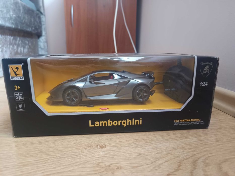 Samochodzik zdalnie sterowany lamborghini