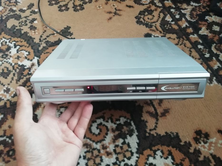 Тюнер Evolution 700 НА ЗАПЧАСТИНИ