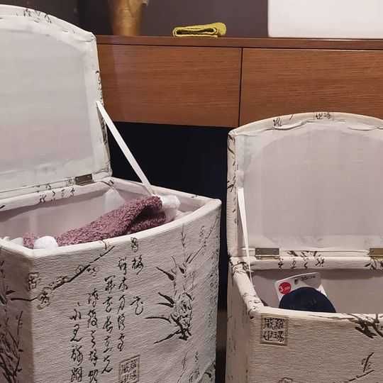 2 bancos com arrumação - baús