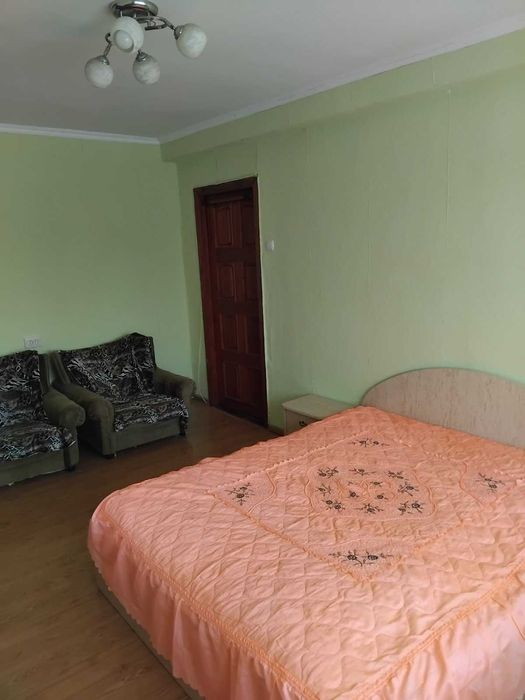 Здам 2кв. метро Дарниця, 15 хв.пішки, Б-р Верховної Ради,24 13000 грн.