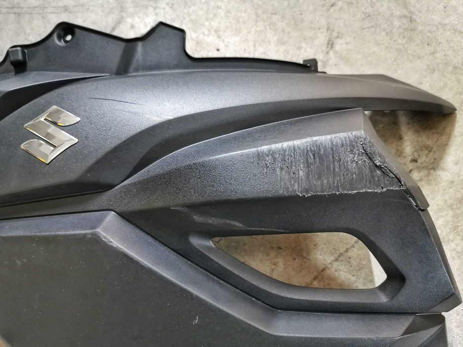 CARENAGEM TAMPA LATERAL OEM SUZUKI V-STROM DL 650