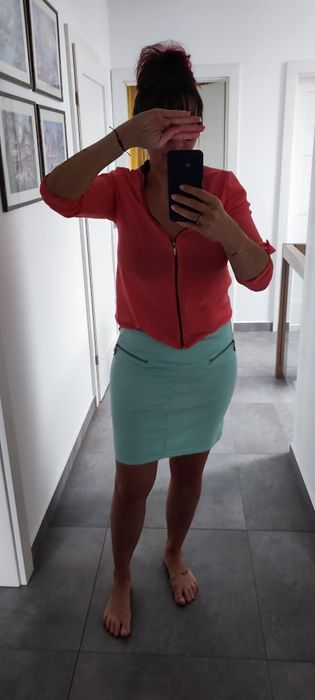 Malinowa bluzeczka rozmiar L i spódnica miętowa rozmiar L