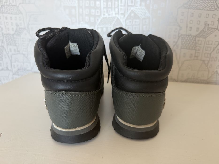 Чоботи Timberland жіночі, 37 розмір (US 4.5), чорні — zdjęcie 4