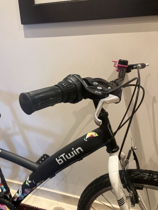 Bicicleta btwin roda 24, mudanças Shimano, em muito bom estado