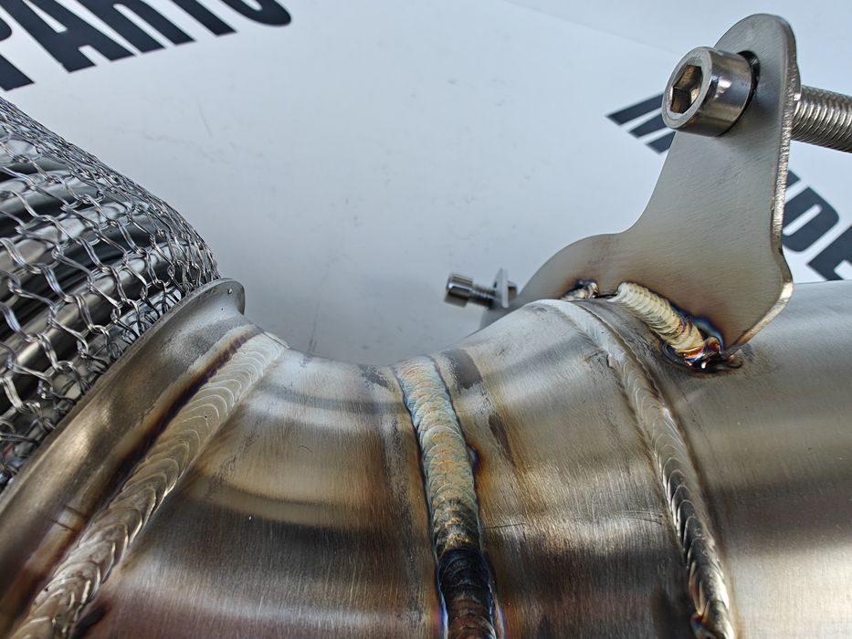 Downpipe bmw B48 120i 220i 230i 330i 420i