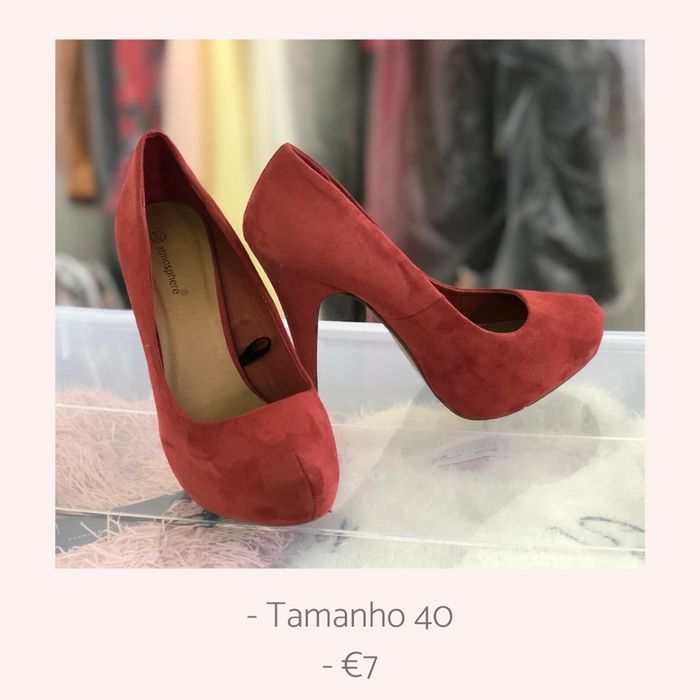 Sapato alto vermelho