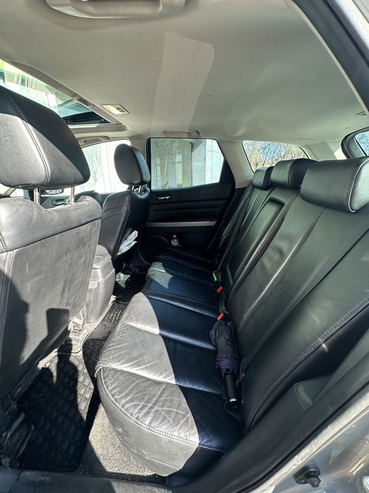 Автомобіль Mazda CX-7 2011 року, дизель