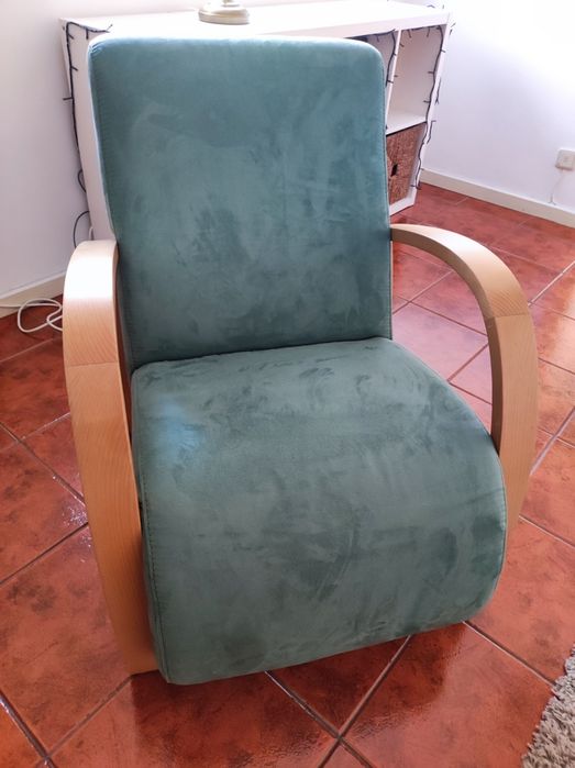 Cadeirão verde claro