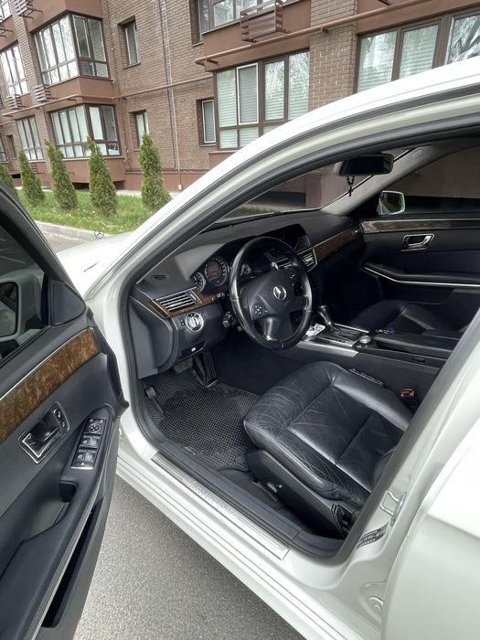 Мерседес E 212 cdi