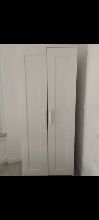 Vendo roupeiro como novo