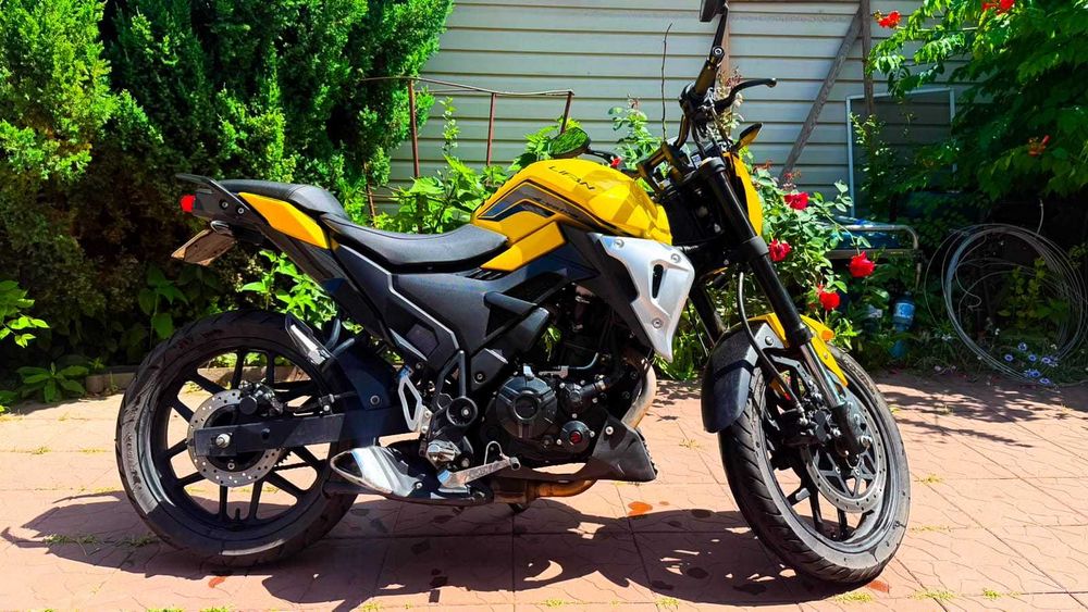 Мотоцикл Lifan SR 220
