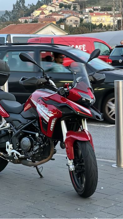 Benelli TRK 251