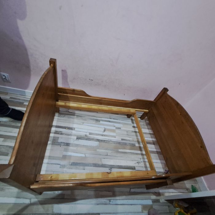 Łóżko ikea rosnę razem z dzieckiem z stelażem