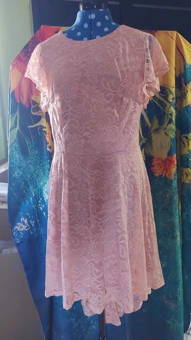 Sukienka pudrowy róż