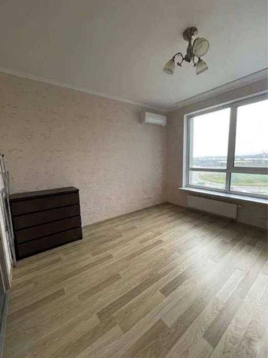 Продається  2-кімн. Зарічній  вул. 1г, 61 м.кв