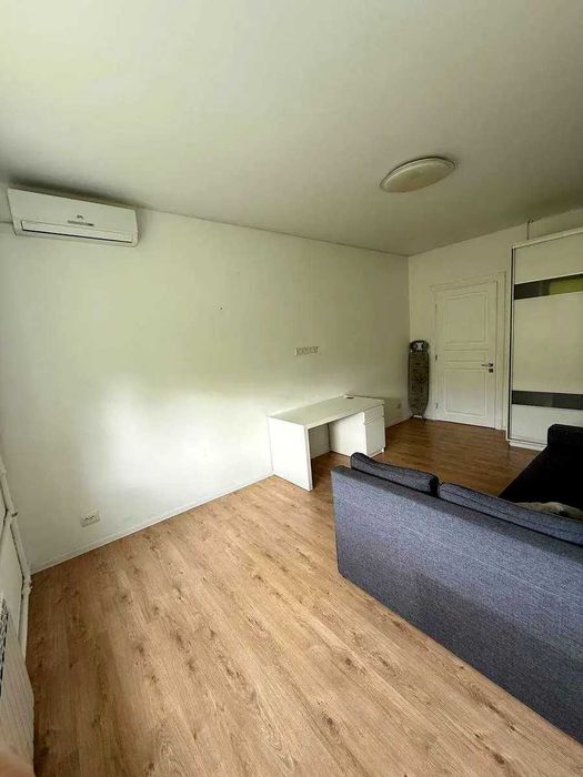 Здається світла, затишна та простора квартира Солом'янський р-н