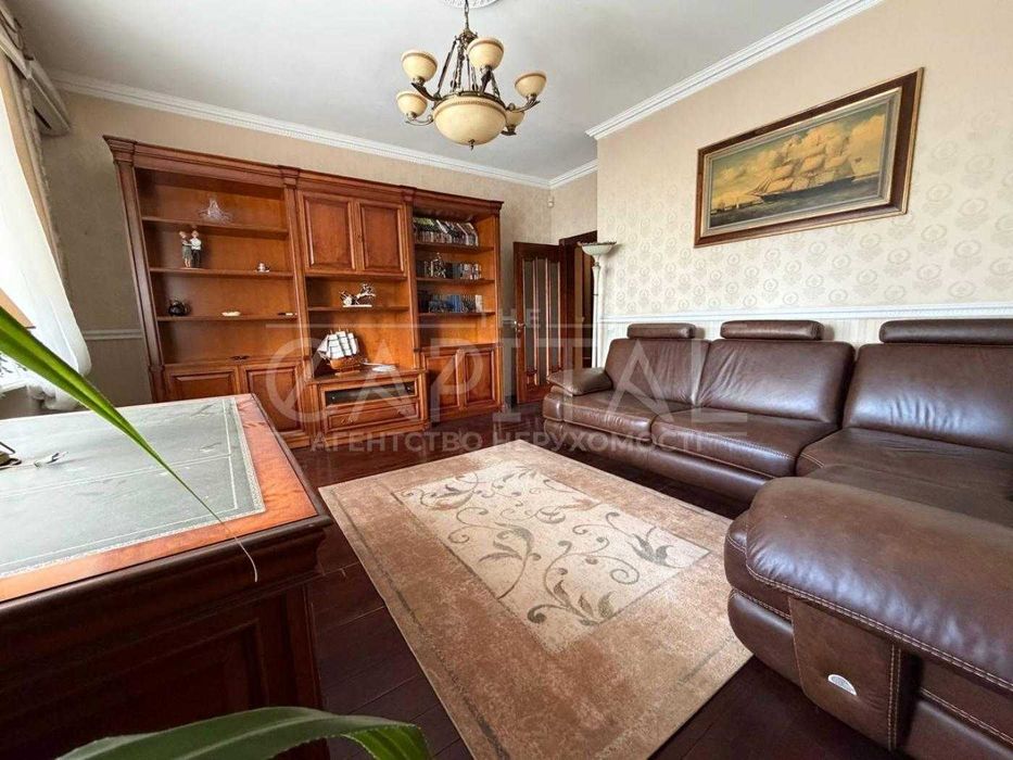 Apartment in Kyiv, Obolon - View 3
