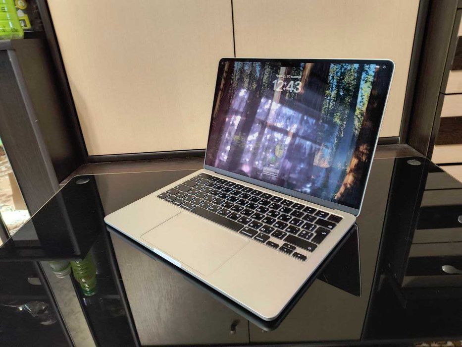 Macbook air m2 silver