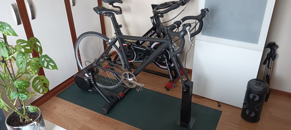 Rolo + Bicicleta de estrada (alumíno)