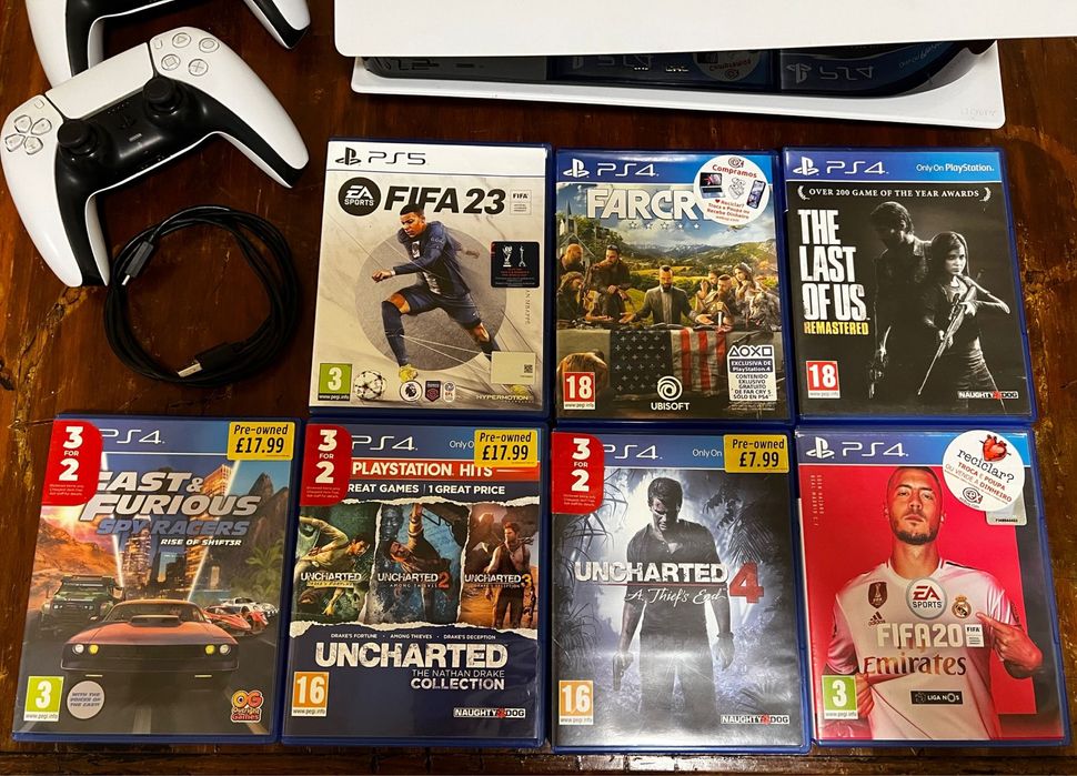 Ps5 com 2 comandos + jogos