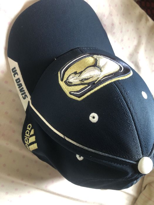 Продам оригинальную кемку Adidas