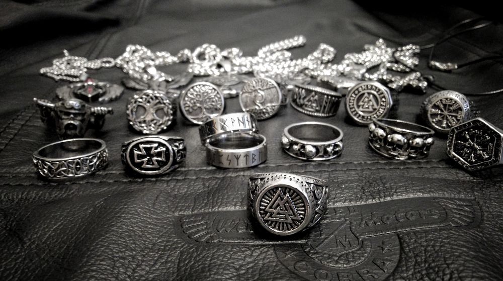 Valknut węzeł wojowników serce Hrungnira sygnet pierścień wikinga runy