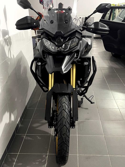 Voge DS900X Black Knight 2024 — 2.526 km, nova, c/ malas SHAD