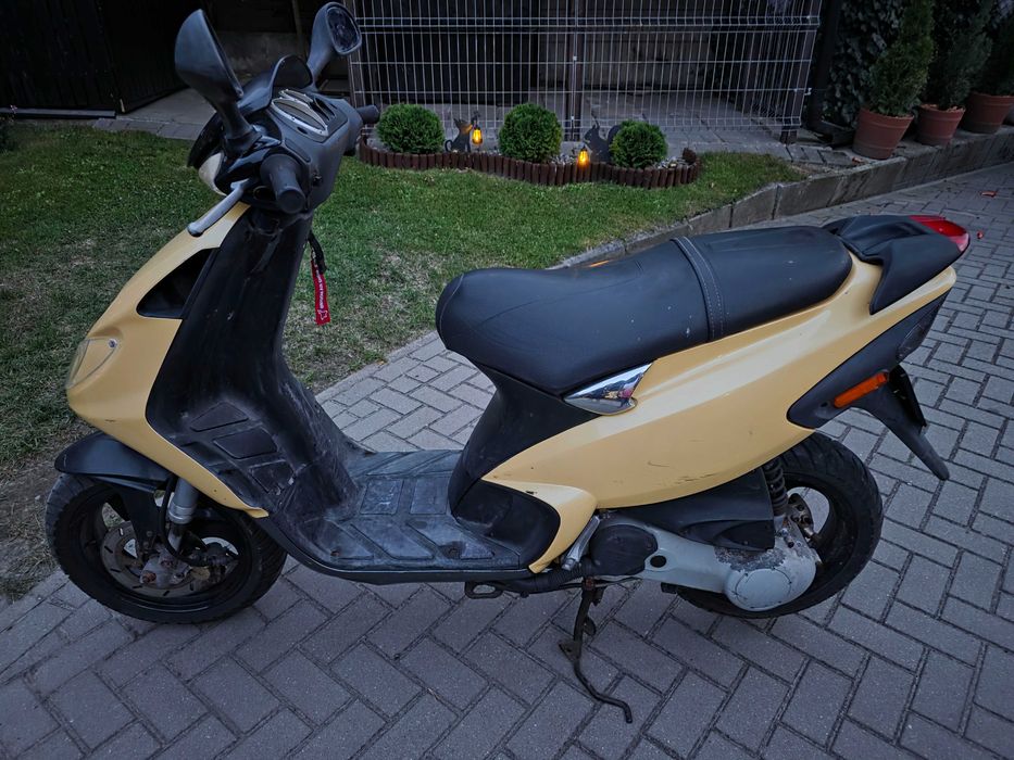 Skuter marki piaggio