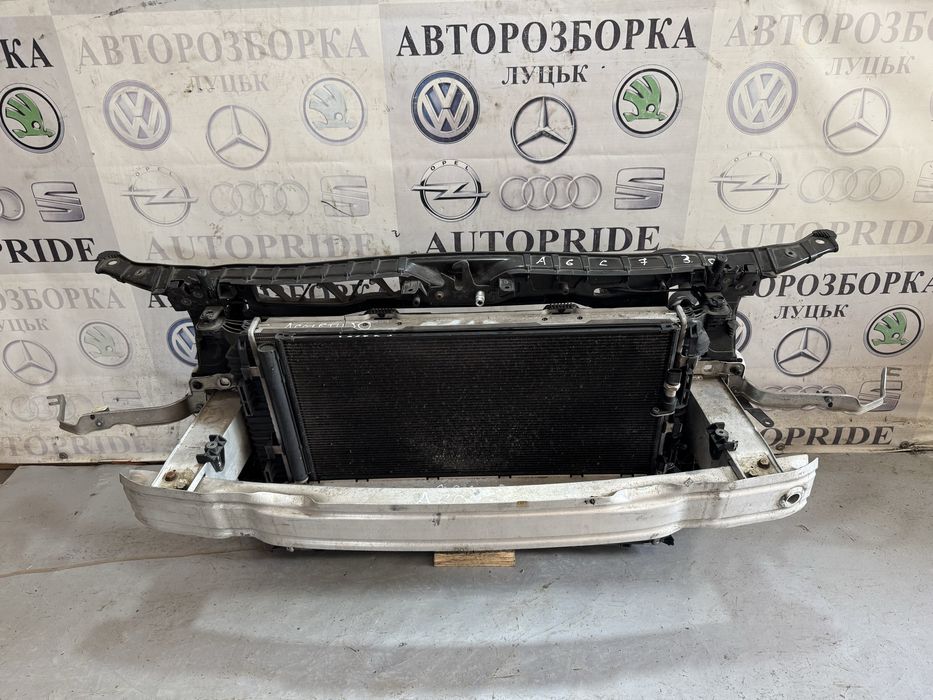 Касета радіаторів A6C7, панель радіаторів телевізор підсилювач Ауді А6