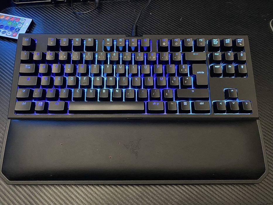 Razer BlackWidow Tournament Edition Chroma V2 – Razer Yellow Switches