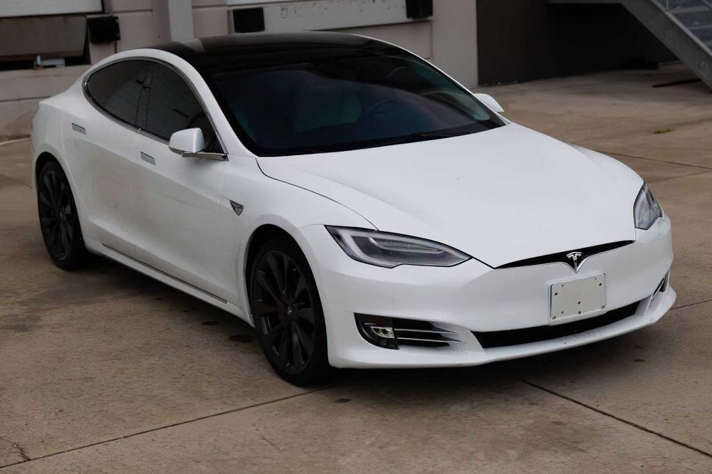 Tesla Model S 100D      2019
