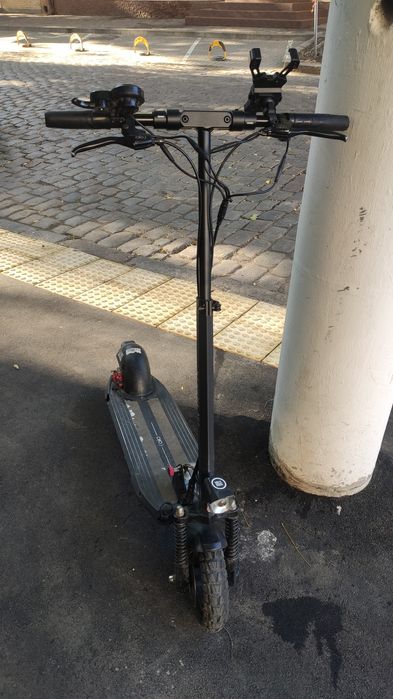 Електросамокат складний