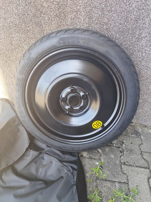 Koło dojazdowe Toyota Avensis widoczne na zdjęciach T25  2008 r