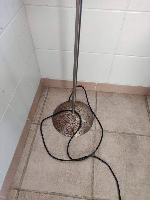 Candeeiro de Pé Alto