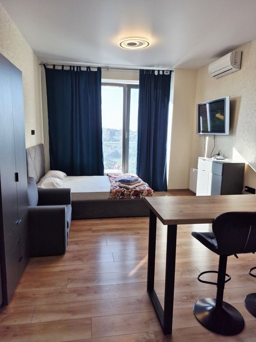 Сдам посуточно 1 комнатные апартаменты-студию ЖК Бартоломео, видовая