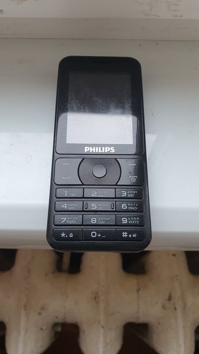 Продам Philips Xenium E 181