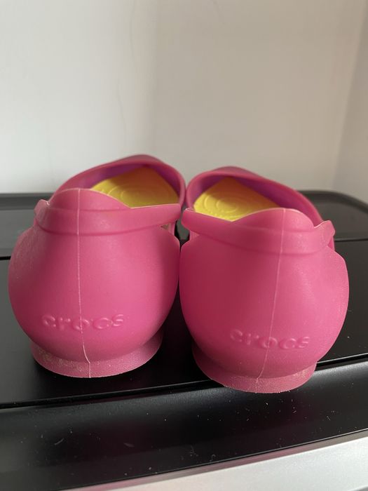 Różowe baleriny Crocs Rio Flat r. 37 W7