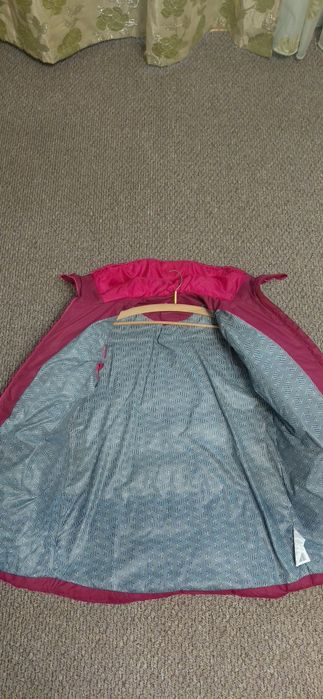 Продам зимову жіночу куртку з натуральним пухом  Outventure