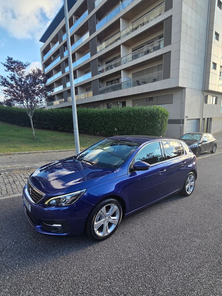 Peugeot 308 1.2 PureTech Allure EAT8