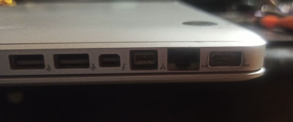 Sprzedam zamienięMacbook Pro dwa dyski