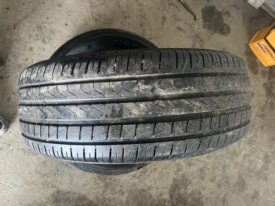 Пірeлі 235/65 R17  продам