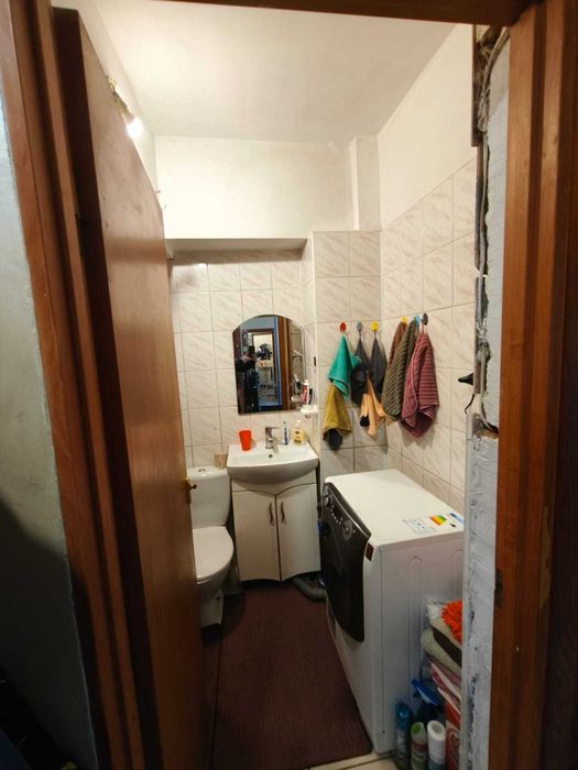Продаж 2-к. квартири з ремонтом 35.5/29.5/6м² м.Винники 46999$