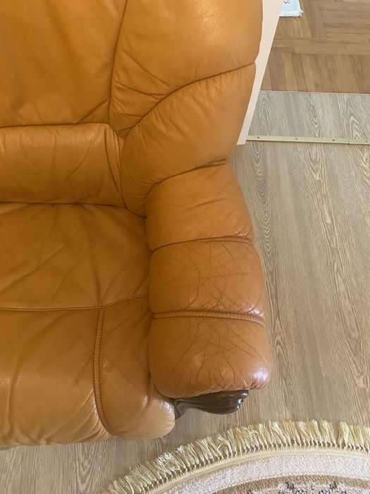 Продаю шкіряний куток